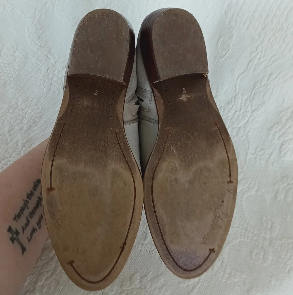 Sam Edelman Suede Ankle Booties Beige Gray Low Wood Stacked Heel 8 Western